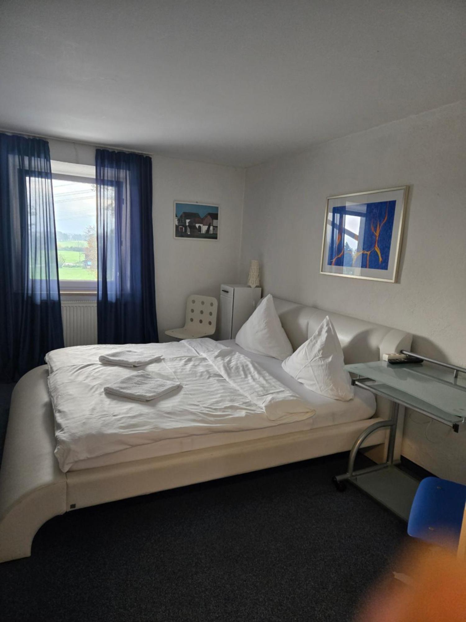 Hotel Wald Cafe à Simbach am Inn Extérieur photo